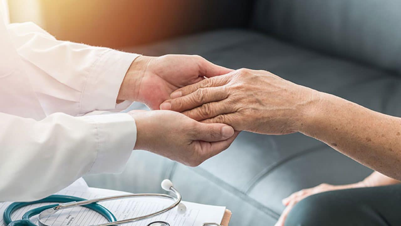 Parkinson hastalığının belirtileri: Koku kaybı ve kabızlık