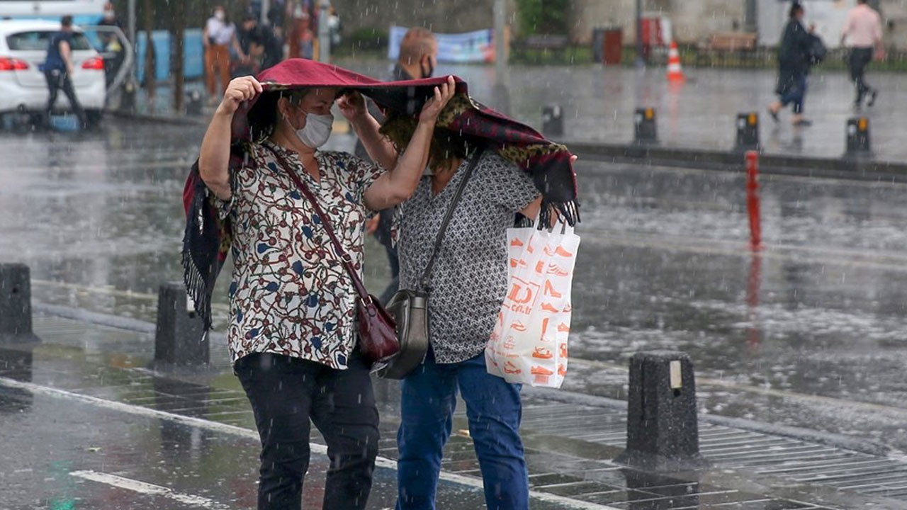 Meteoroloji uyarıyor: Söylenilen illere sağanak alarmı!