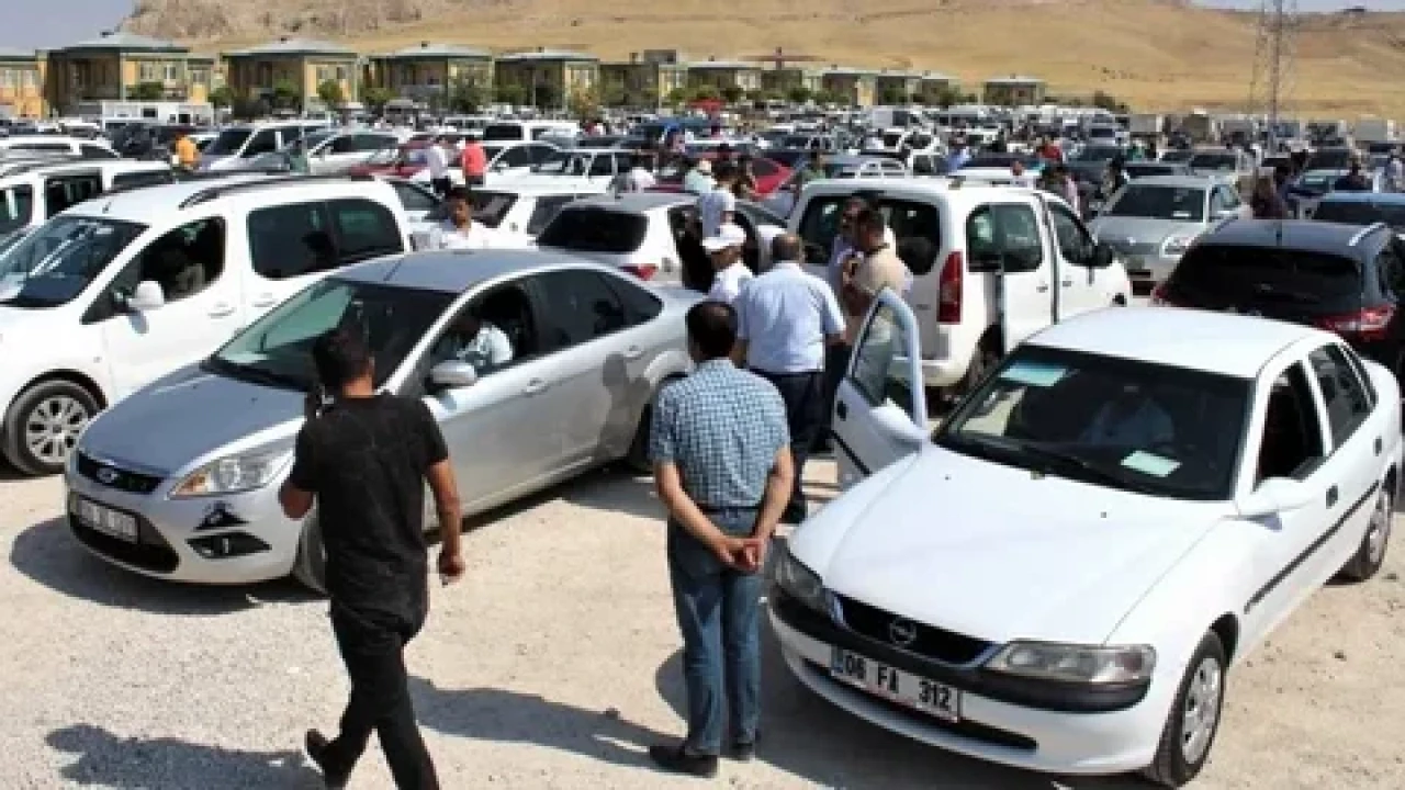 Türkiye'de yeni bir dönem başlıyor! Otomotiv devi Renault, 2. El araçlara yenilik getiriyor!