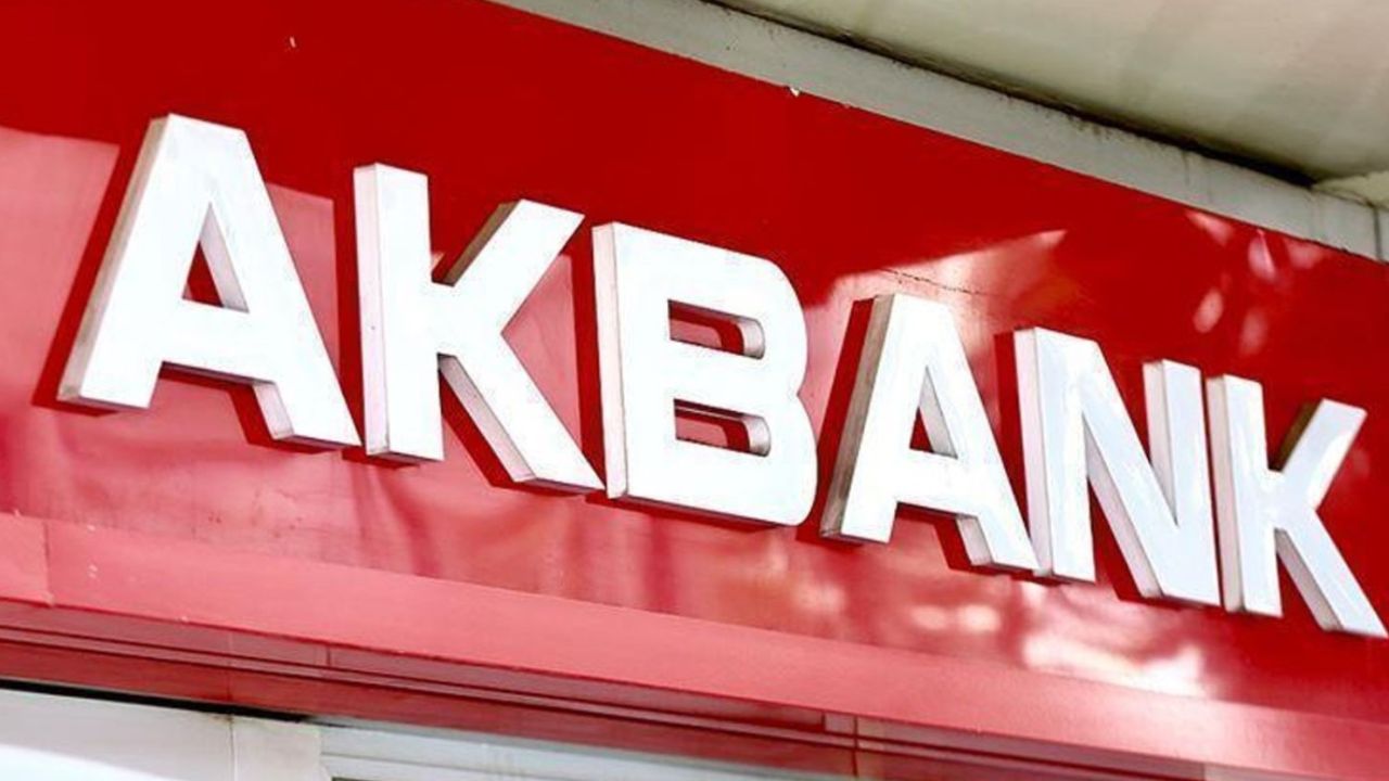 Akbank'tan tüm araç sahiplerini sevindirecek haber: HGS yüklemelerinde yüzde 50 indirim