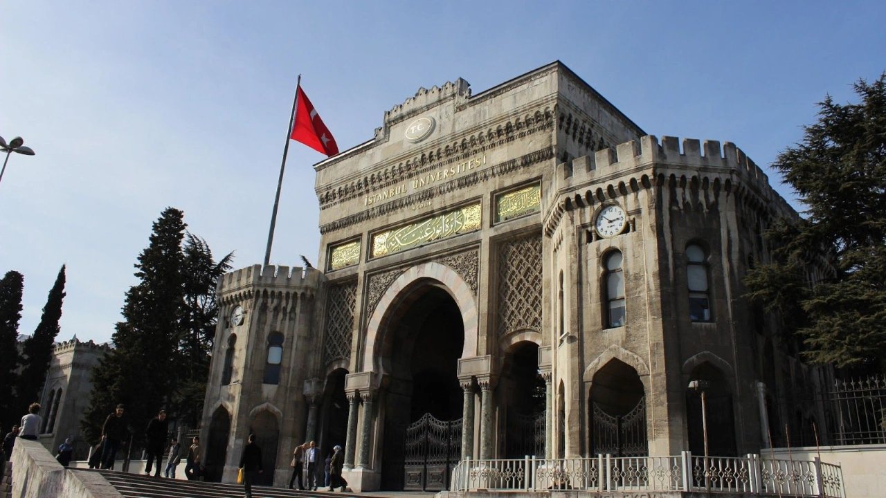 İstanbul Üniversitesi 15 sözleşmeli bilişim personeli alacak!