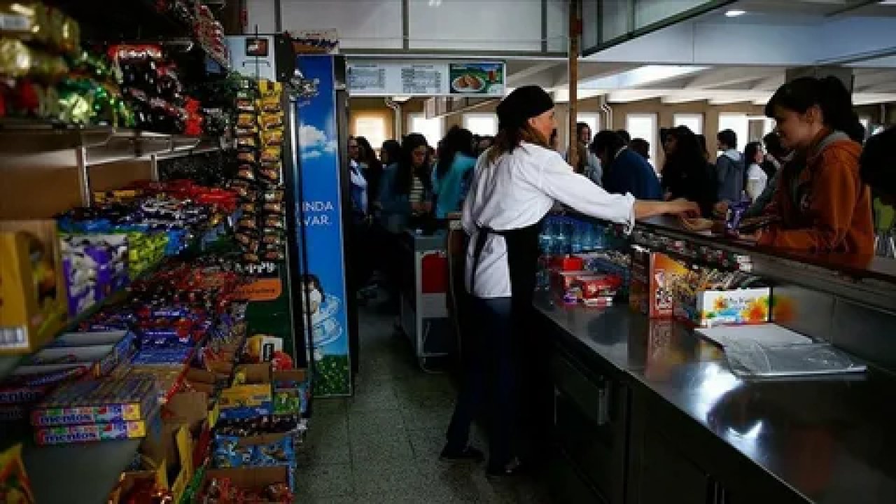 Okul kantinlerinde yeni dönem: MEB’den eğitim zorunluluğu…