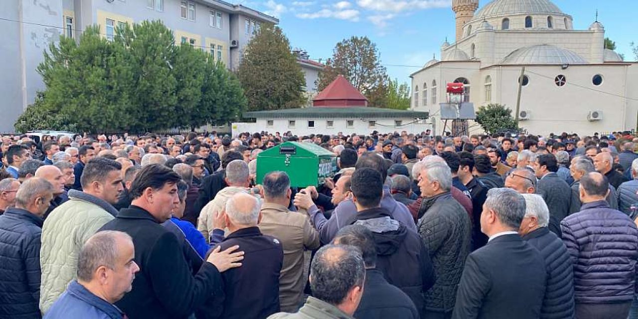 Yol Kenarında Kalp Krizi Geçiren Öğretmen Hayatını Kaybetti